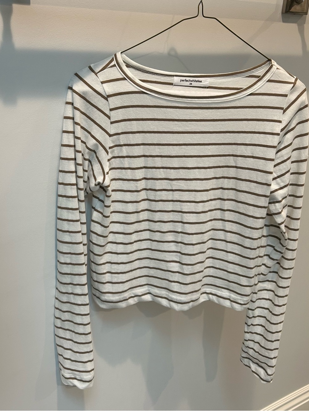 Perfectwhitetee driftwood, white stripe, extra small